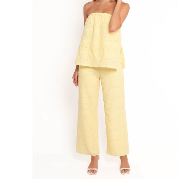 Petal & Pup Pants - Butter yellow floral lace eyelet preppy strapless jumpsuit medium romper new